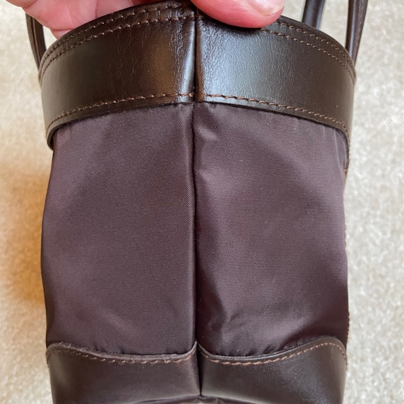 Beautiful Vintage Dark Brown Furla Handbag made in Italy - Picture 9 of 13